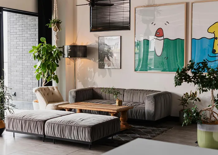 H Hotel 福岡市